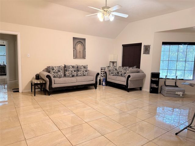 26864 Calgary Pointe Drive, Kingwood, TX 77339