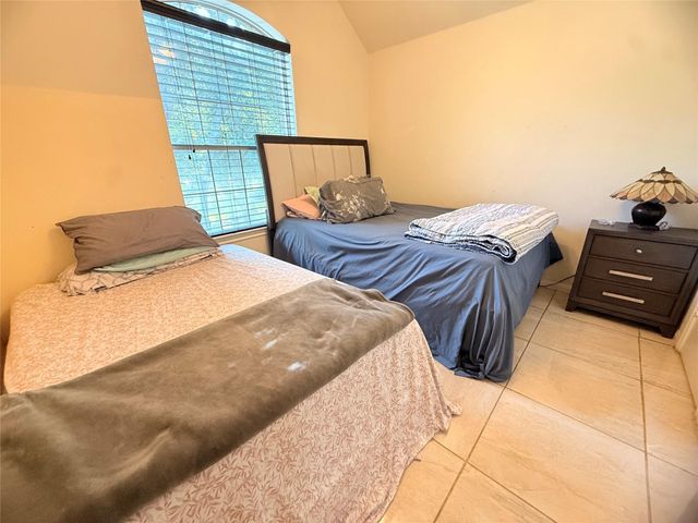 26864 Calgary Pointe Drive, Kingwood, TX 77339
