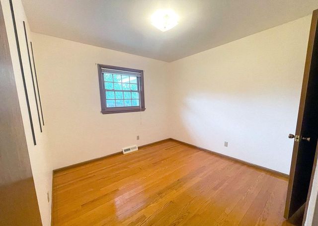 N113W13758 Pheasant LANE, Germantown, WI 53022