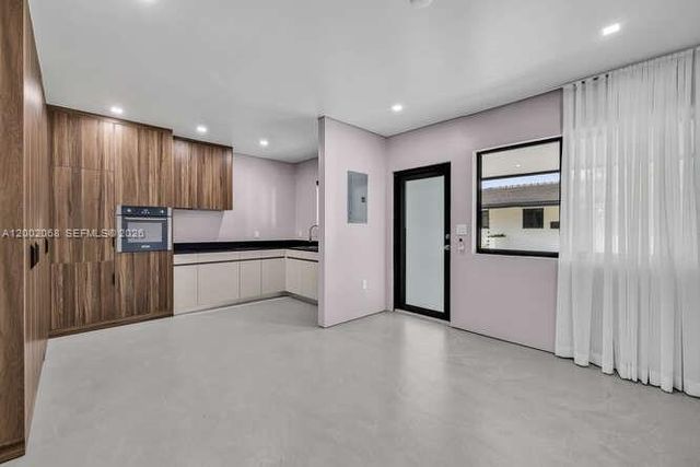 8931 NE 2nd Ave S3, El Portal, FL 33138