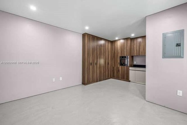 8931 NE 2nd Ave S3, El Portal, FL 33138