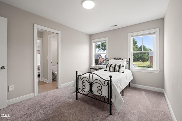 748 Old School Road, Four Oaks, NC 27524