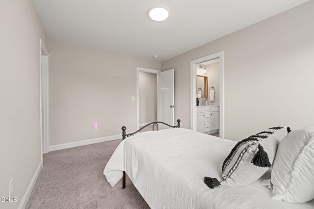 748 Old School Road, Four Oaks, NC 27524