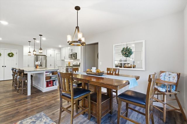 5812 MISTY SPRINGS WAY, Columbia, MO 65202