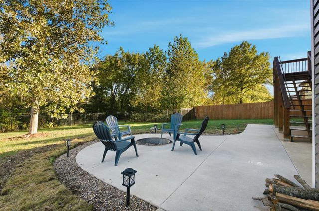 5812 MISTY SPRINGS WAY, Columbia, MO 65202