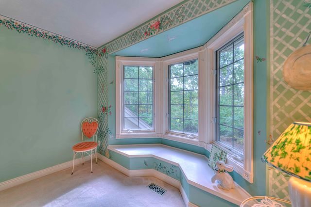 5150 Stone Oak Drive, Jackson, MI 49201