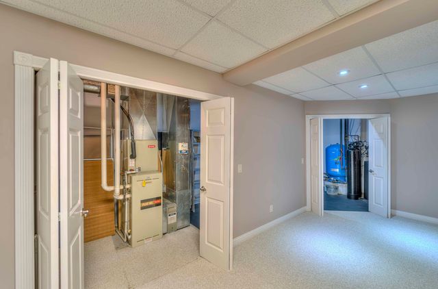 5150 Stone Oak Drive, Jackson, MI 49201