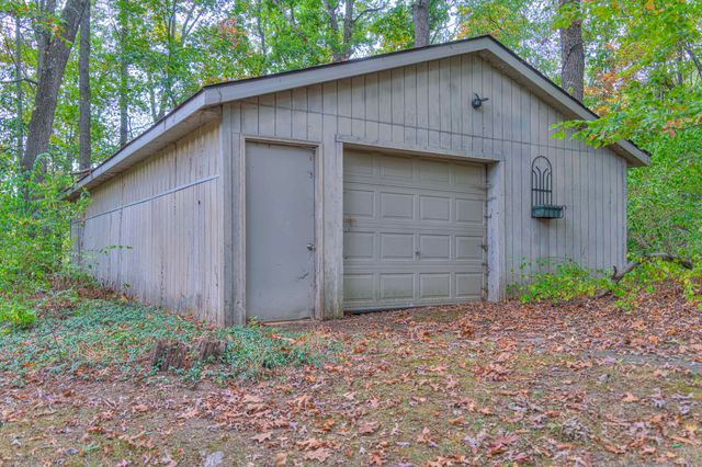 5150 Stone Oak Drive, Jackson, MI 49201