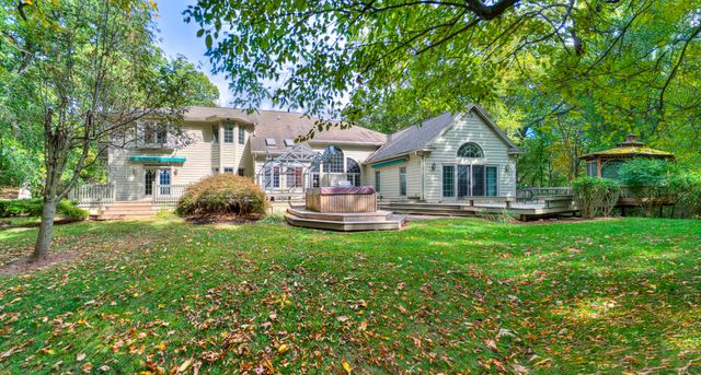 5150 Stone Oak Drive, Jackson, MI 49201