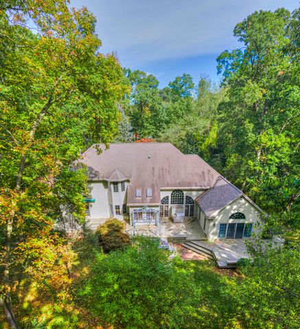 5150 Stone Oak Drive, Jackson, MI 49201