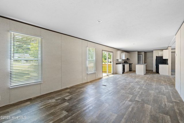 490 Orchard Lane SE, Bolivia, NC 28422