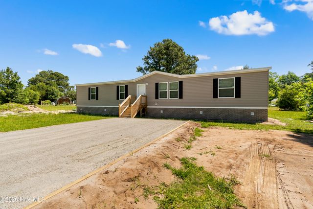 490 Orchard Lane SE, Bolivia, NC 28422