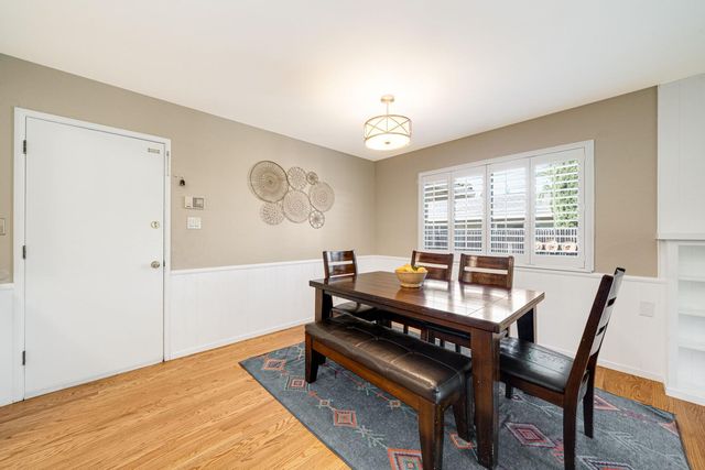 6209 Saint James Dr, Carmichael, CA 95608