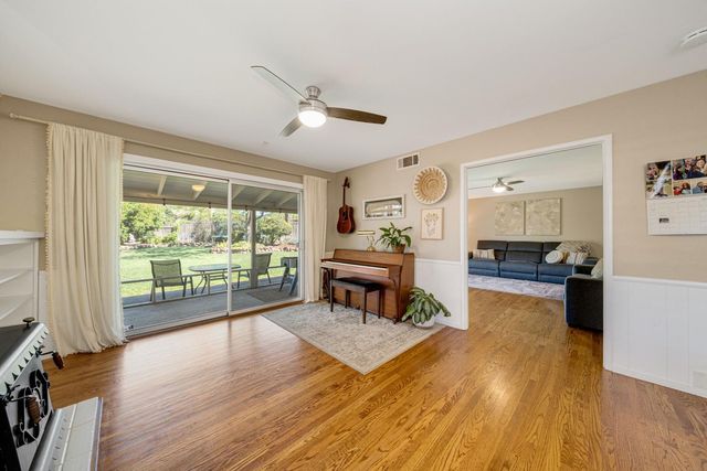 6209 Saint James Dr, Carmichael, CA 95608