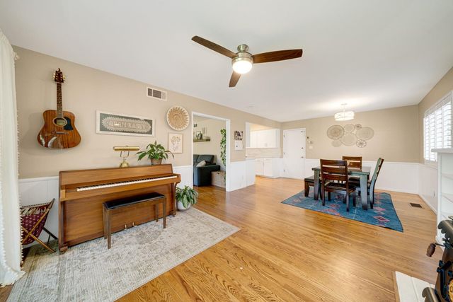 6209 Saint James Dr, Carmichael, CA 95608