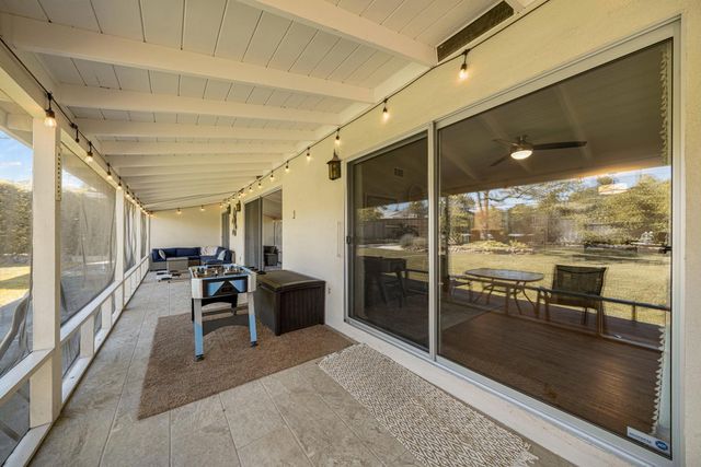 6209 Saint James Dr, Carmichael, CA 95608