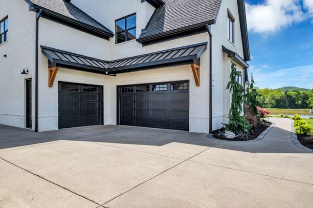 1061 Annecy Pkwy, Nolensville, TN 37135