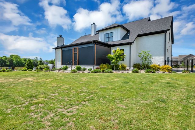 1061 Annecy Pkwy, Nolensville, TN 37135