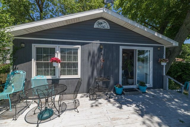 34453 Edgewater Drive, Paw Paw, MI 49079