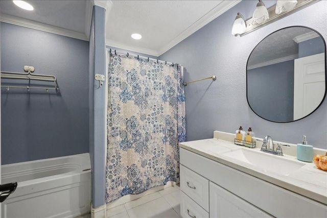 11156 Country Lane, Beaumont, TX 77705