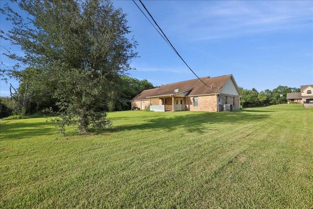 11156 Country Lane, Beaumont, TX 77705