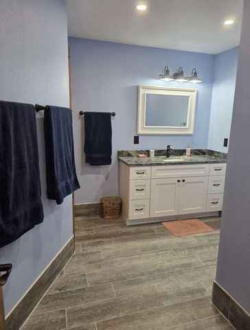 1039 Coventry RD, Spicewood, TX 78669