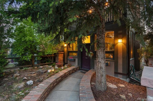 2001 S Marion Street, Denver, CO 80210