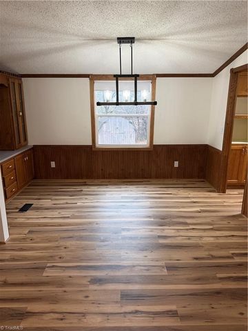 3724 Fall Creek School Road, East Bend, NC 27018