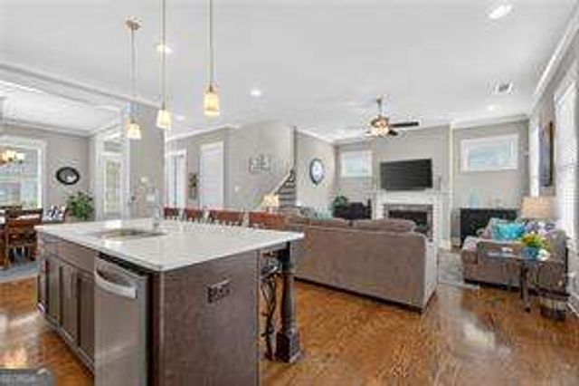 1976 Boyd Trace Lane, Atlanta, GA 30318