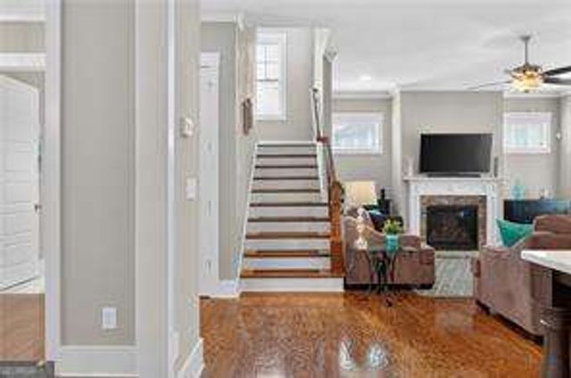 1976 Boyd Trace Lane, Atlanta, GA 30318