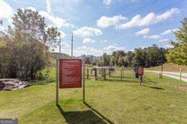 1976 Boyd Trace Lane, Atlanta, GA 30318