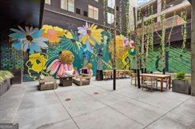 1976 Boyd Trace Lane, Atlanta, GA 30318