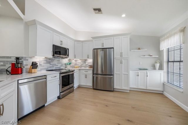 13040 Castle Harbour DR T1, Naples, FL 34110