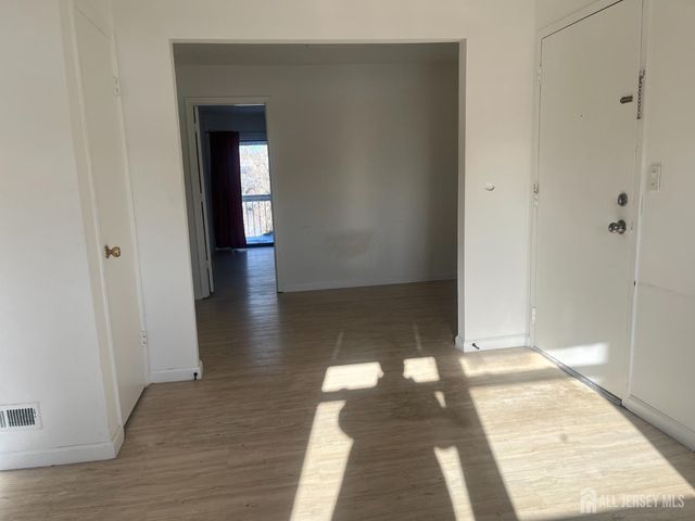 1947 Raspberry Court, Edison, NJ 08817