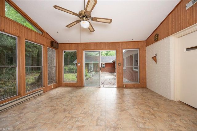 3155 Briarcliffe Road, Winston-salem, NC 27106