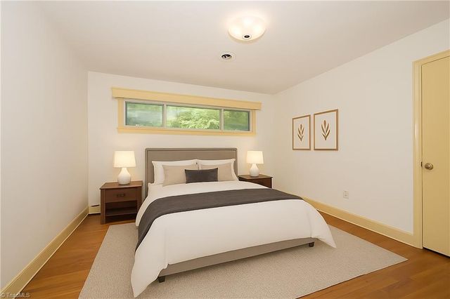 3155 Briarcliffe Road, Winston-salem, NC 27106