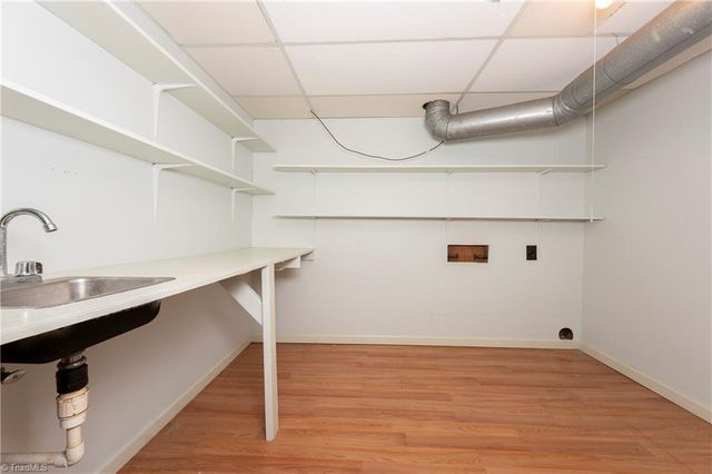 3155 Briarcliffe Road, Winston-salem, NC 27106