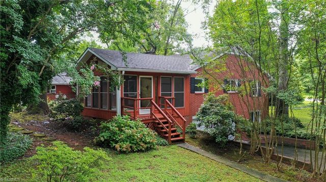 3155 Briarcliffe Road, Winston-salem, NC 27106
