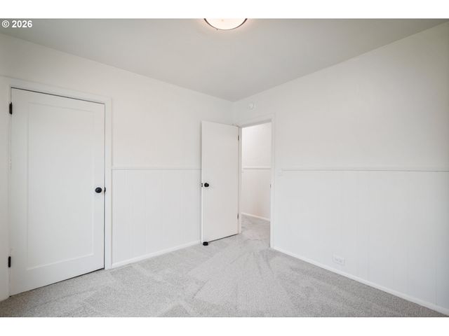 527 24TH Ave, Longview, WA 98632
