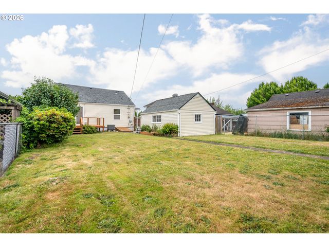 527 24TH Ave, Longview, WA 98632