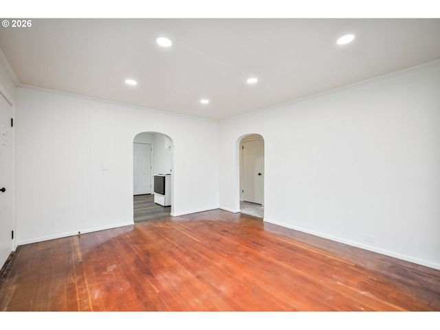 527 24TH Ave, Longview, WA 98632