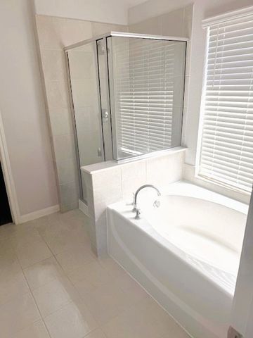 505 Bermuda Avenue, Lancaster, TX 75146