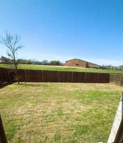 505 Bermuda Avenue, Lancaster, TX 75146