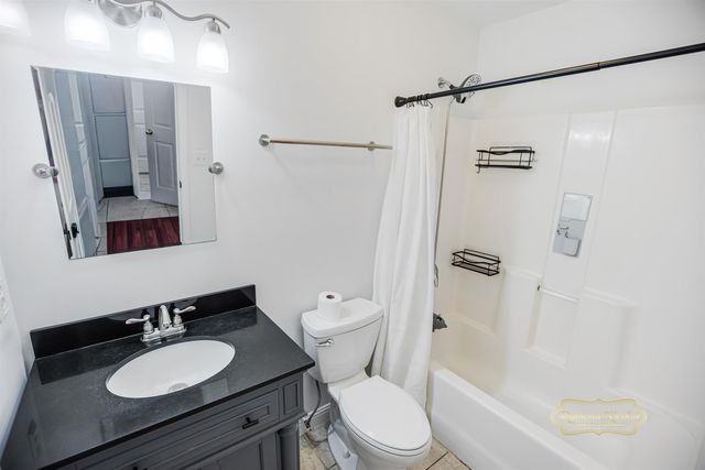 425 Bellegrove Dr., Myrtle Beach, SC 29579