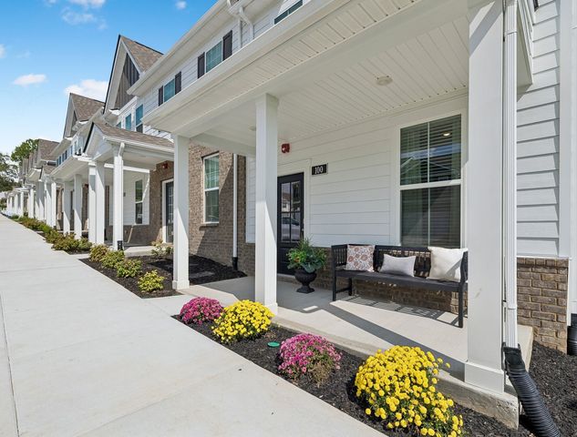 121 Dry Canyon, La Vergne, TN 37086