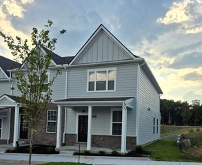 121 Dry Canyon, La Vergne, TN 37086