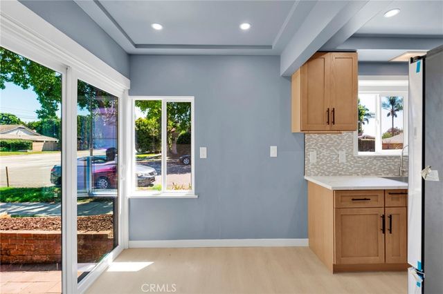 701 N Harbor, Anaheim, CA 92805