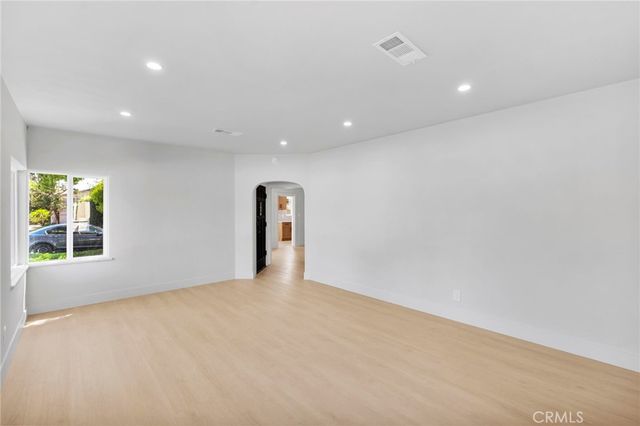 701 N Harbor, Anaheim, CA 92805