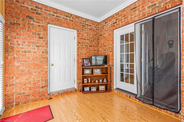 905 Pelican Lane, Clemmons, NC 27012