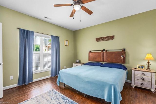 905 Pelican Lane, Clemmons, NC 27012